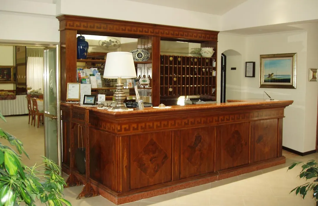 Hotel Suisse-1